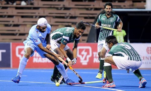 India down Pakistan in thriller; Malaysia reach semis