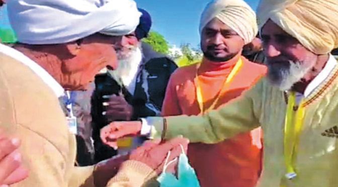 Two brothers reunite at Kartarpur after 74 years